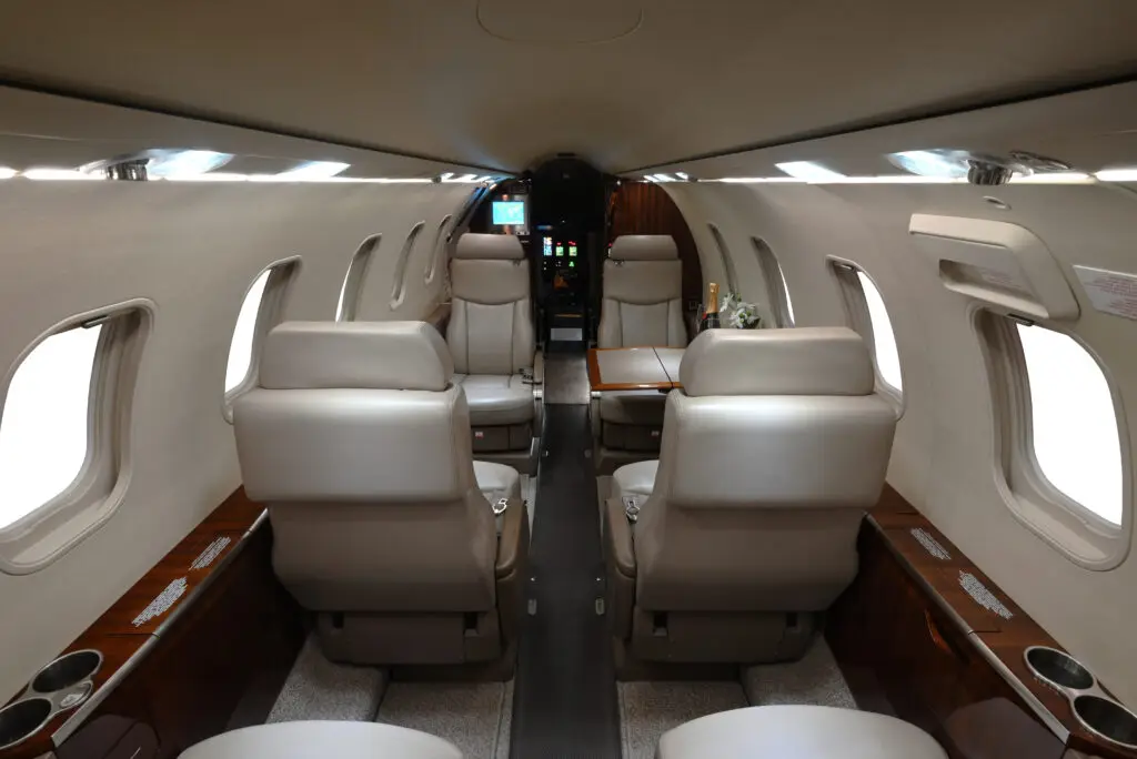 Bombardier Learjet 40XR N909MV operated by XCEL Jet photo 6