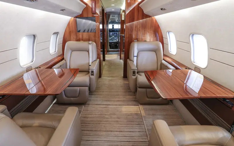 Bombardier Global 6000 N9103J operated by Planet 9 Private Air ("P9PA") photo 2