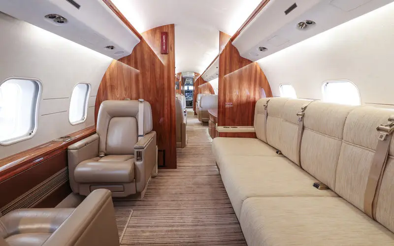 Bombardier Global 6000 N9103J operated by Planet 9 Private Air ("P9PA") photo 4