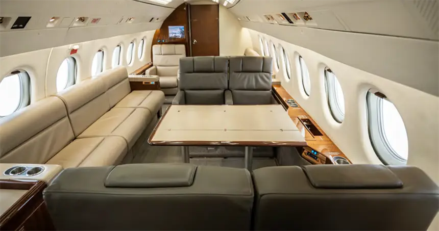 Dassault Falcon 900B N910JW operated by Club Jet Charter, LLC photo 5