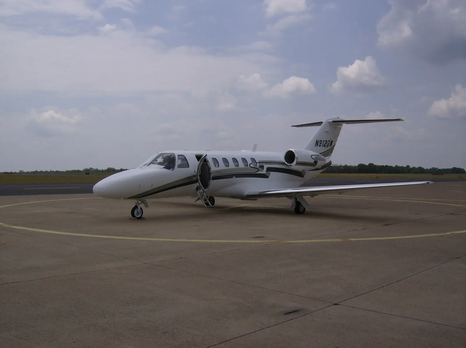 Cessna Citation CJ2+ N912GW operated by First AV Group, LLC photo 2