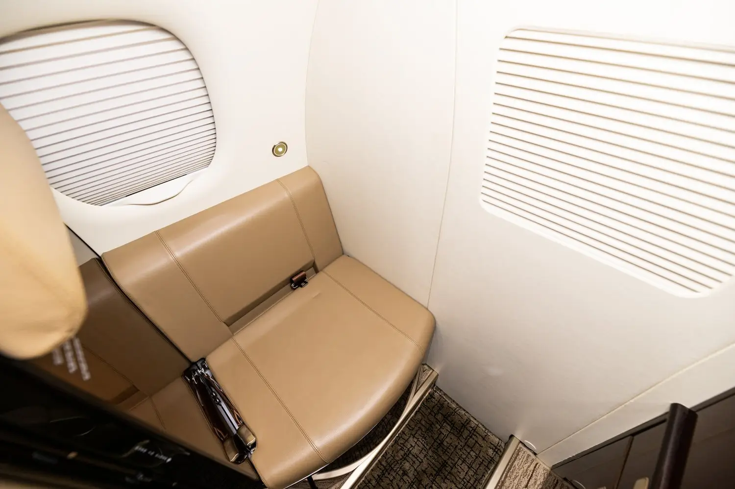 Embraer Phenom 100 N914EG operated by Air 7 LLC photo 5