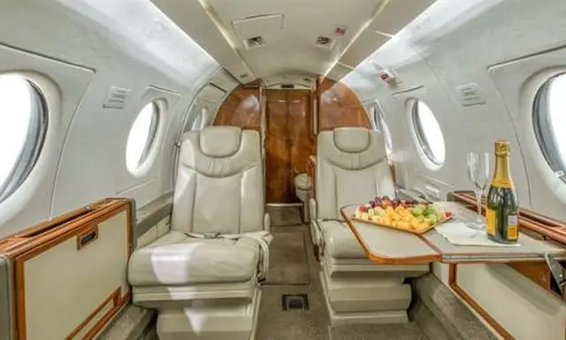 Beechcraft Beechjet 400A N922TR operated by Encore Jet Management, LLC photo 2