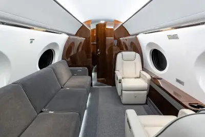 Gulfstream GVII-G600 N923N operated by Nicholas Air photo 4