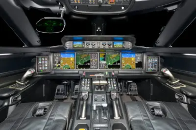 Gulfstream GVII-G600 N923N operated by Nicholas Air photo 5