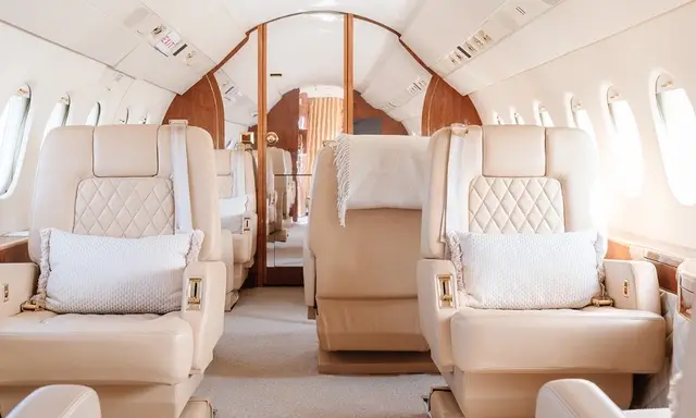 Dassault Falcon 2000 N926RC operated by Aircraft Services Group, Inc. photo 2