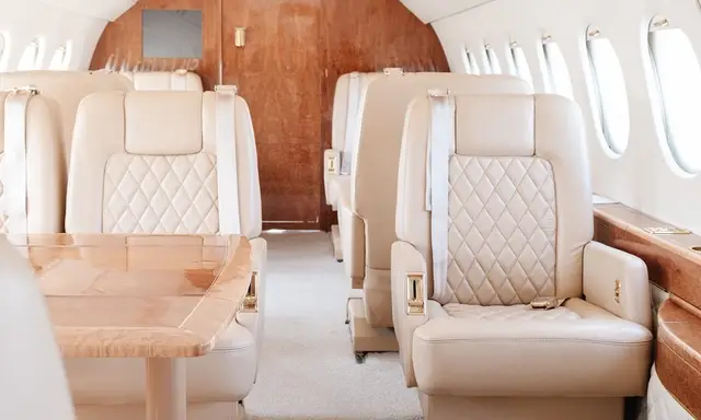 Dassault Falcon 2000 N926RC operated by Aircraft Services Group, Inc. photo 4