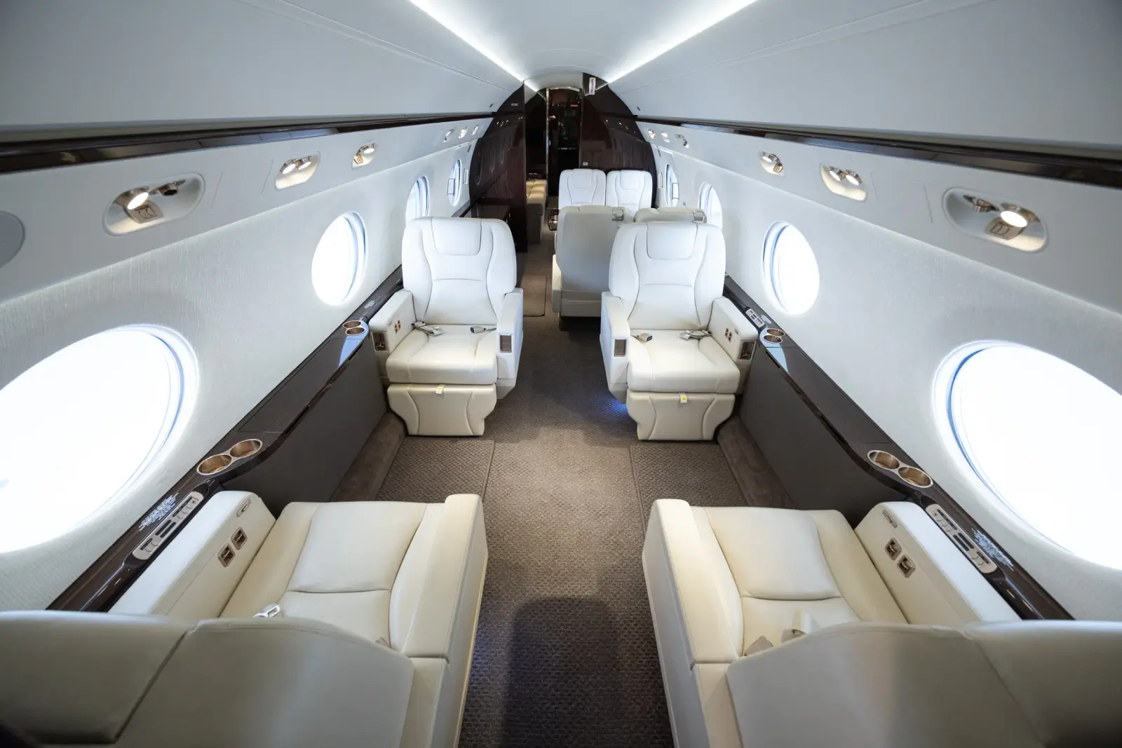 Gulfstream G450 N92709 operated by Thrive Aviation photo 4