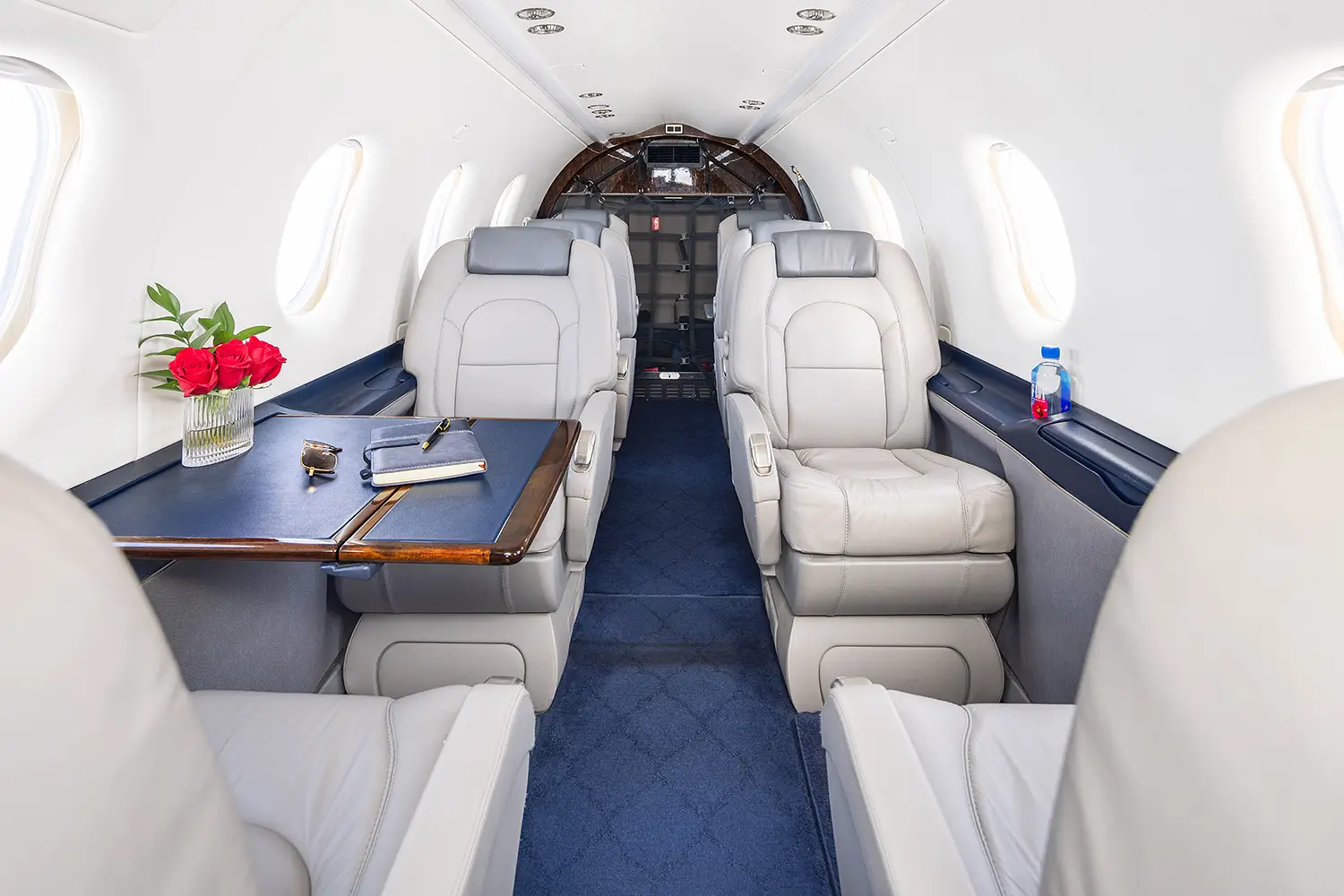 Pilatus PC-12/47 N927JC operated by Silver Air photo 3