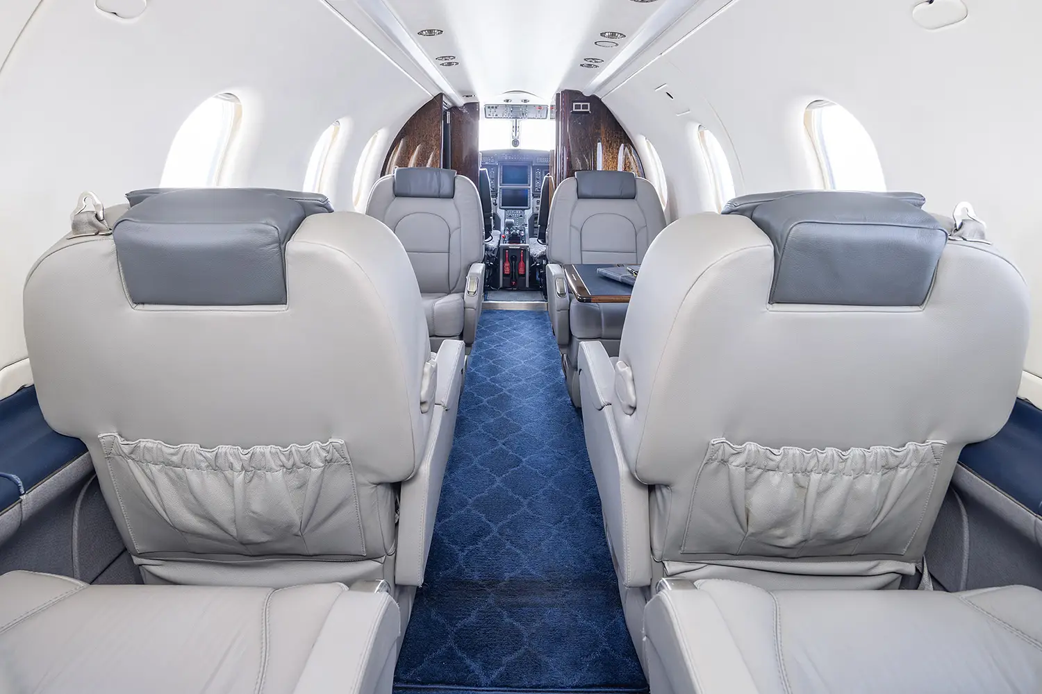 Pilatus PC-12/47 N927JC operated by Silver Air photo 6