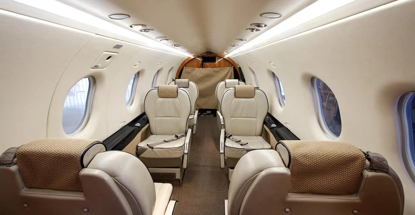 Pilatus PC-12/45 N928SB operated by Boutique Air, Inc photo 2
