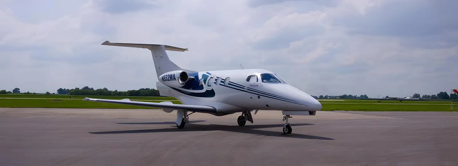Embraer Phenom 100 N932MA
