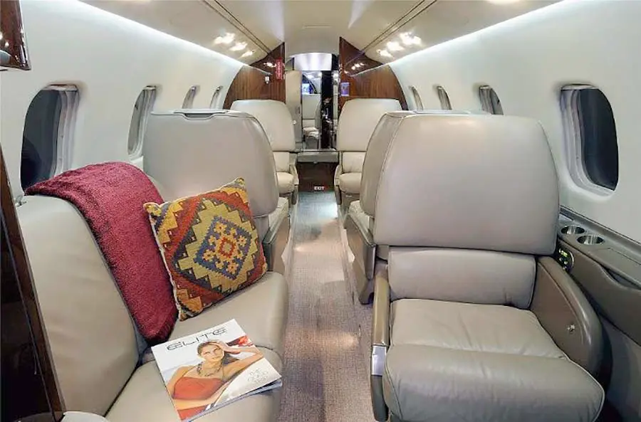 Bombardier Learjet 60 N936SM operated by NeaJets photo 2