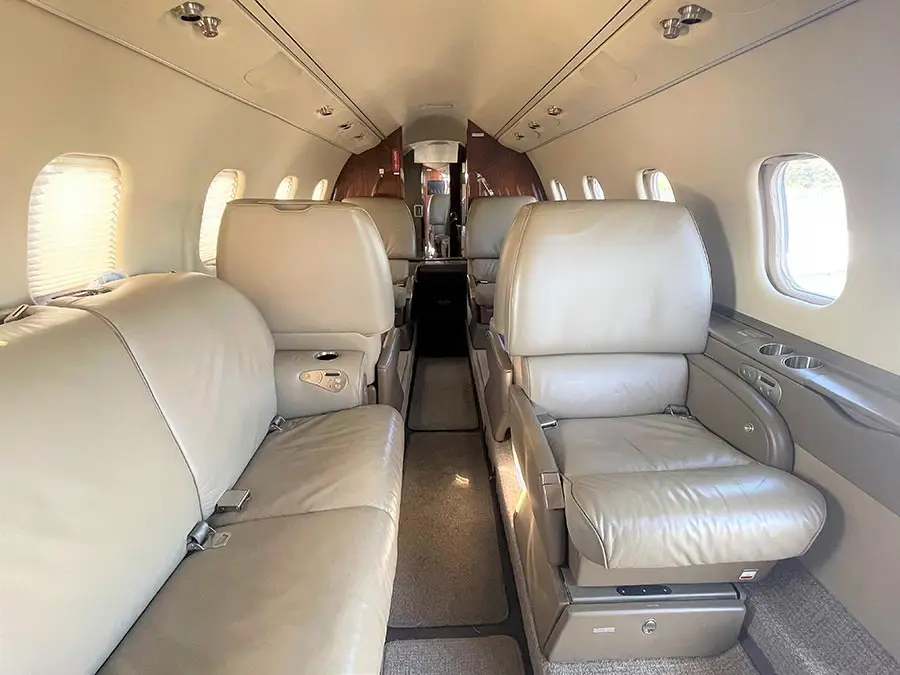 Bombardier Learjet 60 N936SM operated by NeaJets photo 6