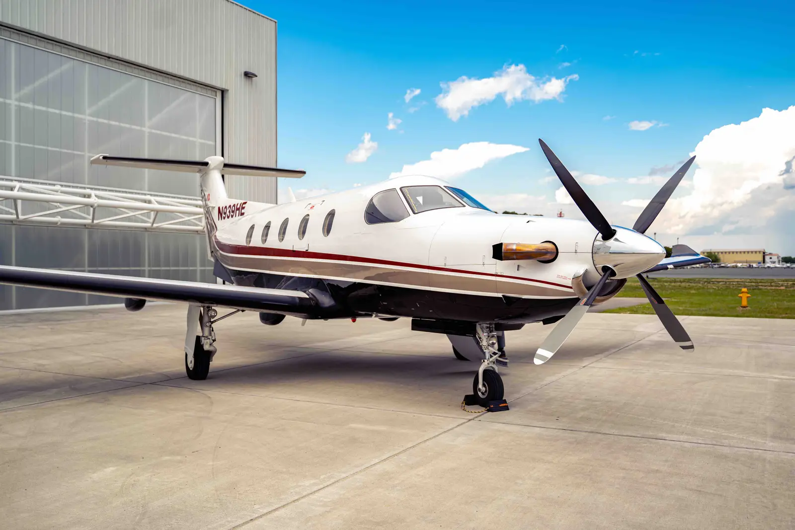 Pilatus PC-12/47 NG N939HE operated by Charter Jet Transport, Inc. photo 3
