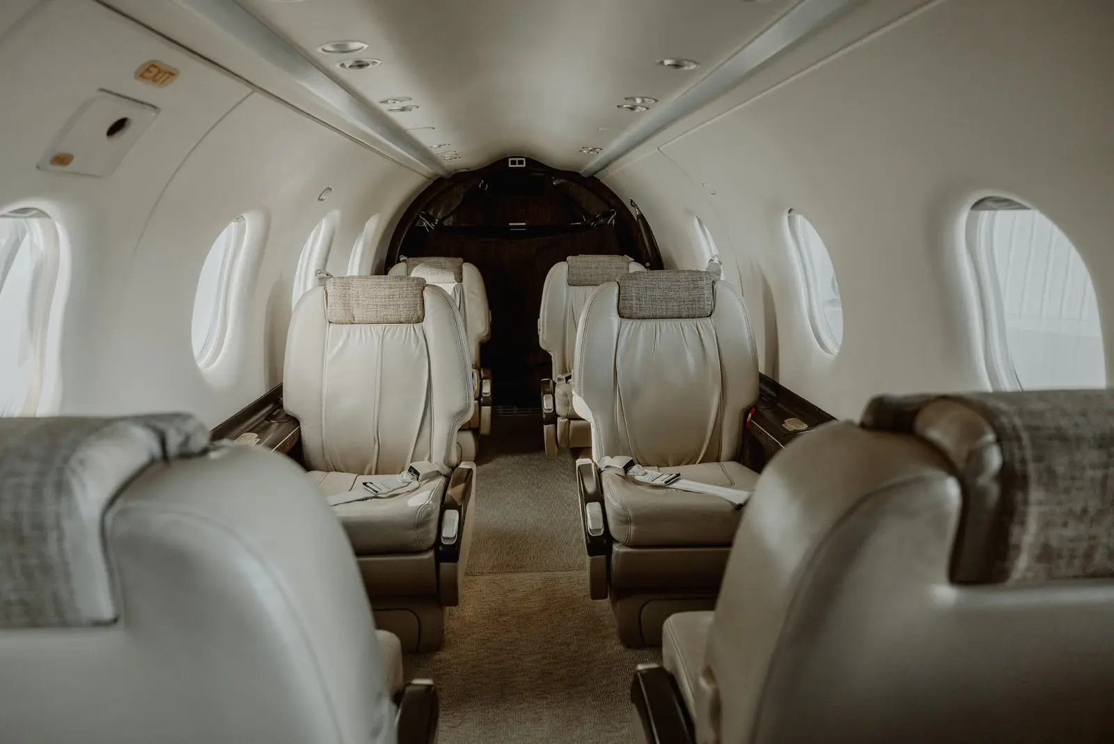 Pilatus PC-12/47 NG N939HE operated by Charter Jet Transport, Inc. photo 5