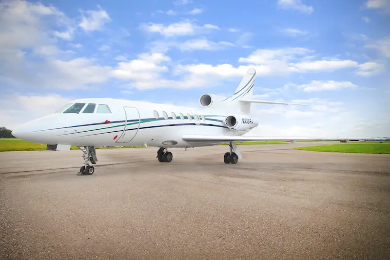 Dassault Falcon 50 N950RA operated by Royal Air Freight, Inc, KPTK, exterior