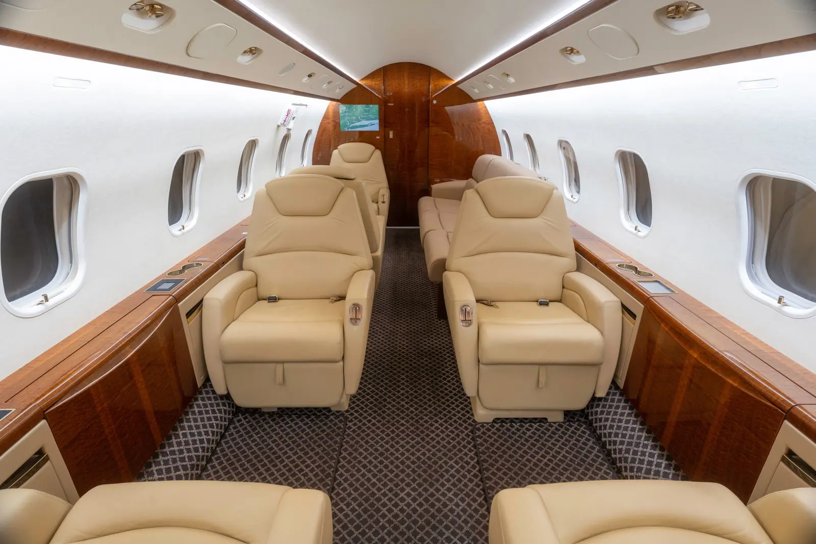 Bombardier Challenger 300 N951NB operated by PrismJet, LLC photo 3