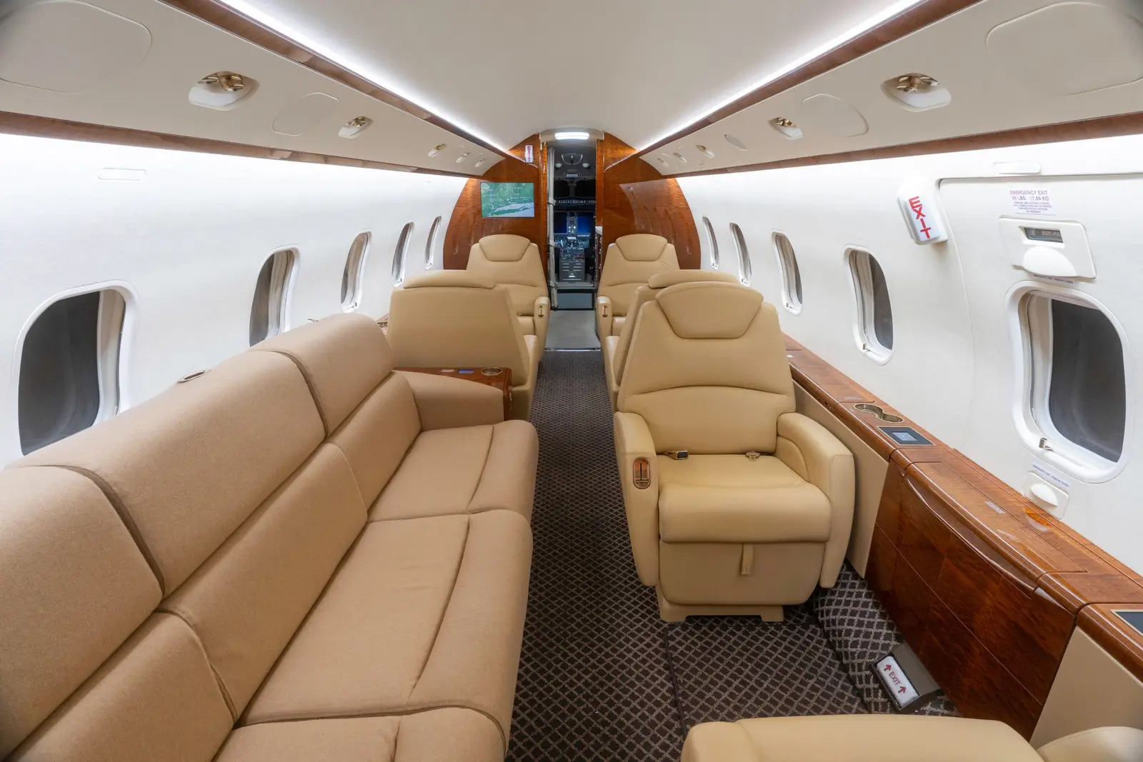 Bombardier Challenger 300 N951NB operated by PrismJet, LLC photo 5