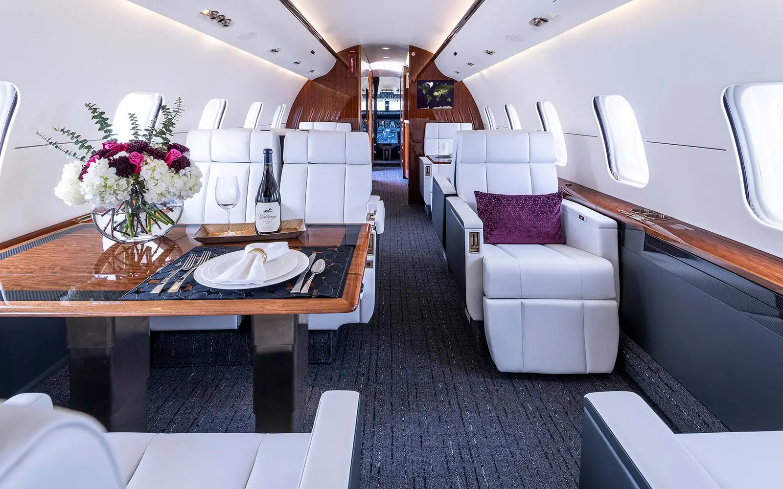 Bombardier Global Express N954SP operated by Clay Lacy Aviation, Inc. photo 5