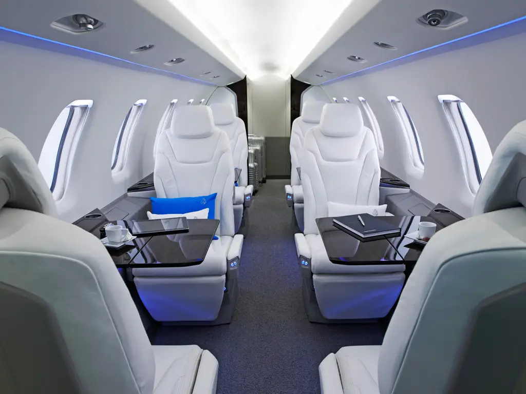 Pilatus PC-24 N955PS operated by Steelman Aviation Inc (AirSmart) photo 2