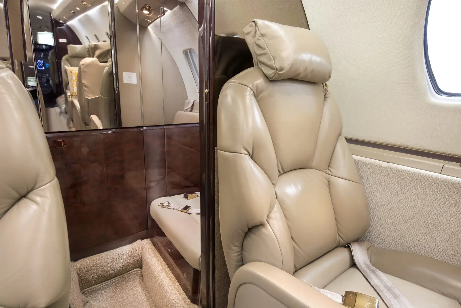 Cessna Citation Excel N957BJ operated by Jet Access Aviation photo 6