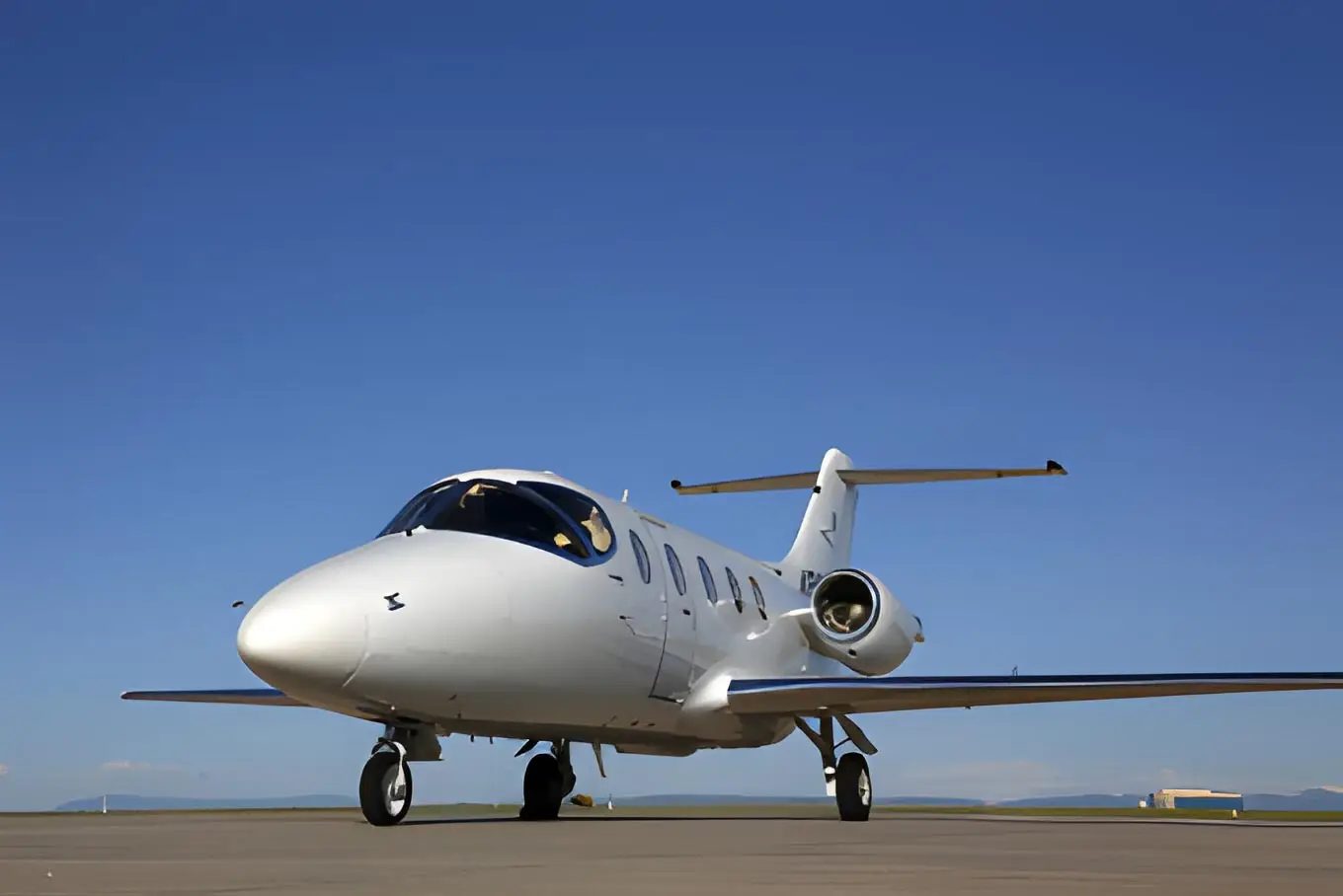 Nextant 400XT N959CR operated by Moser Aviation, LLC, exterior