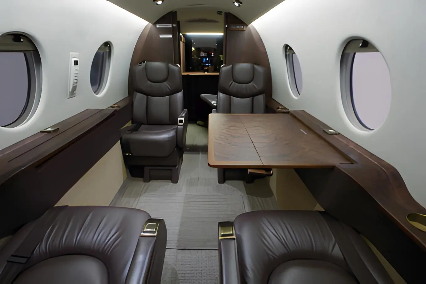 Nextant 400XT N959CR operated by Moser Aviation, LLC photo 2