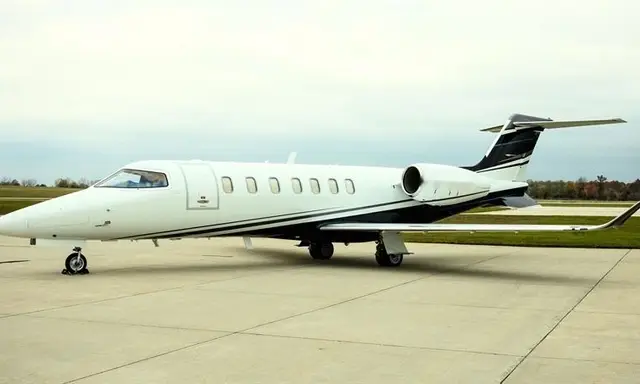 Bombardier Learjet 70 N959RP operated by Northern Jet Management, Inc. photo 4