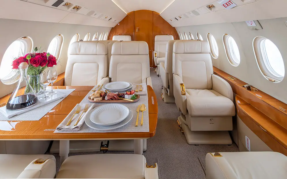 Dassault Falcon 2000LX N95SJ operated by Clay Lacy Aviation, Inc. photo 5