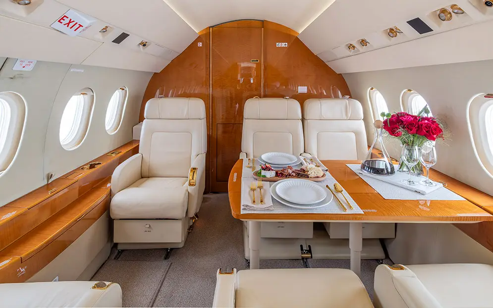 Dassault Falcon 2000LX N95SJ operated by Clay Lacy Aviation, Inc. photo 6