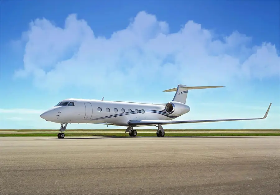 Gulfstream G550 N961JF operated by NeaJets, exterior