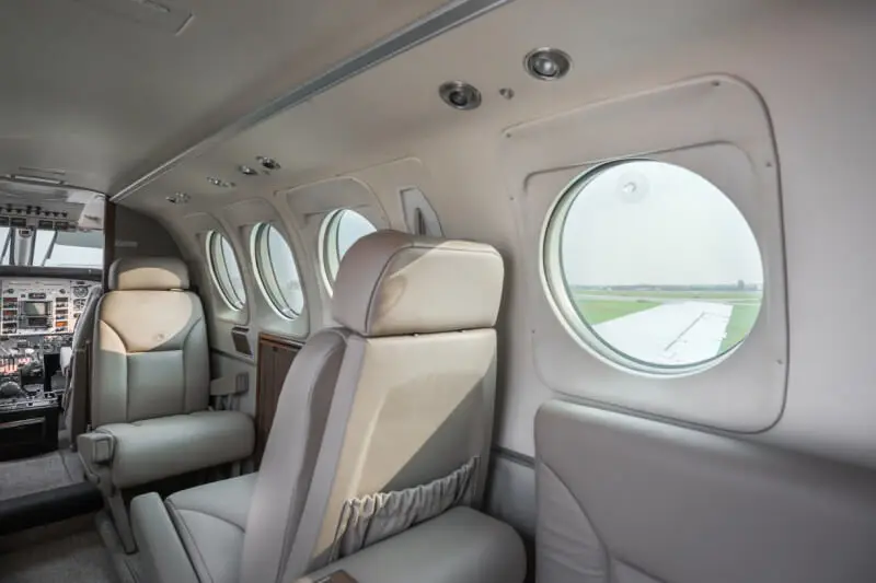 Beechcraft King Air C90A N968DB operated by Silverhawk Aviation photo 2