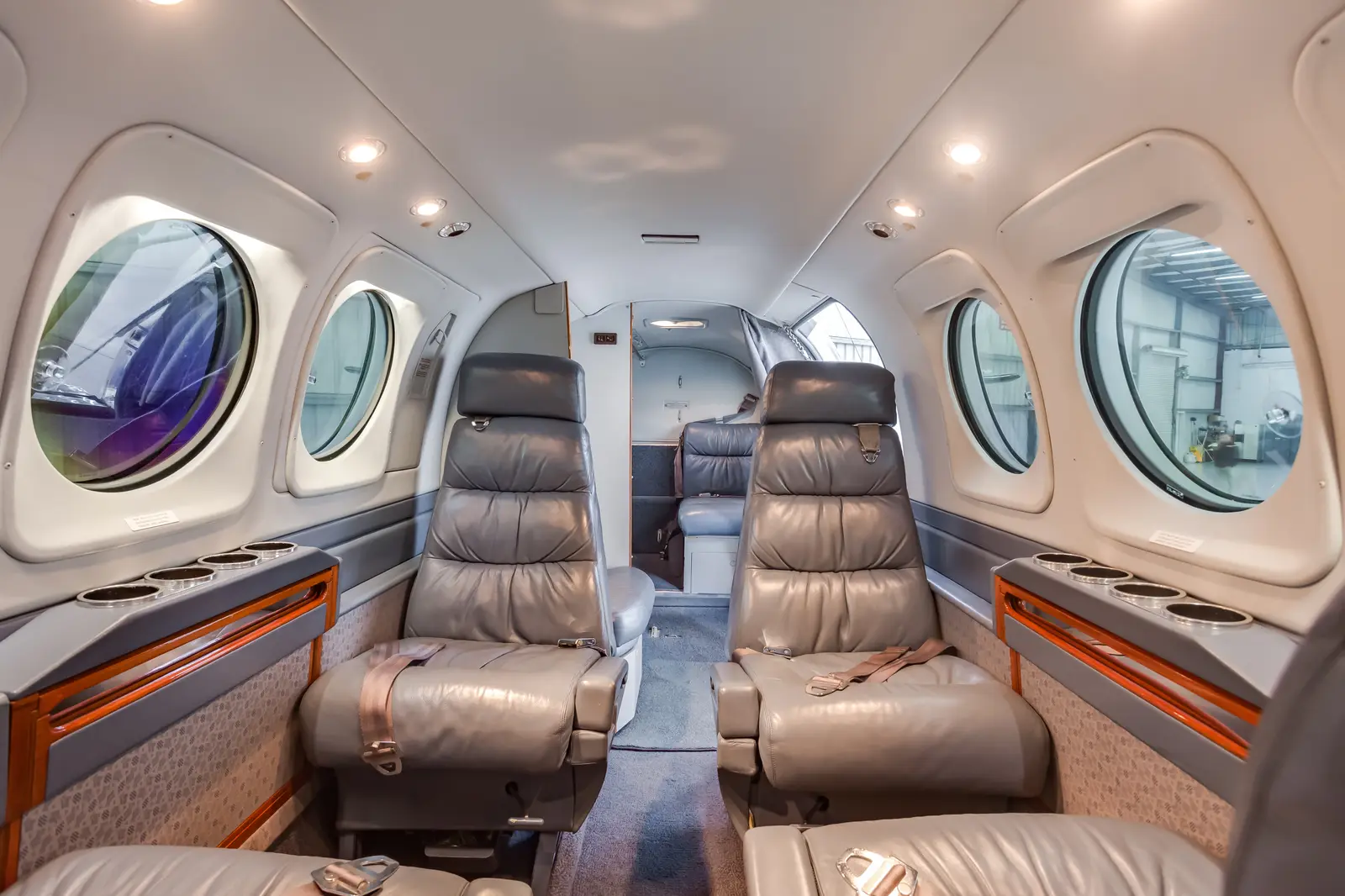 Beechcraft King Air C90 N971SC operated by Axis Jet photo 3