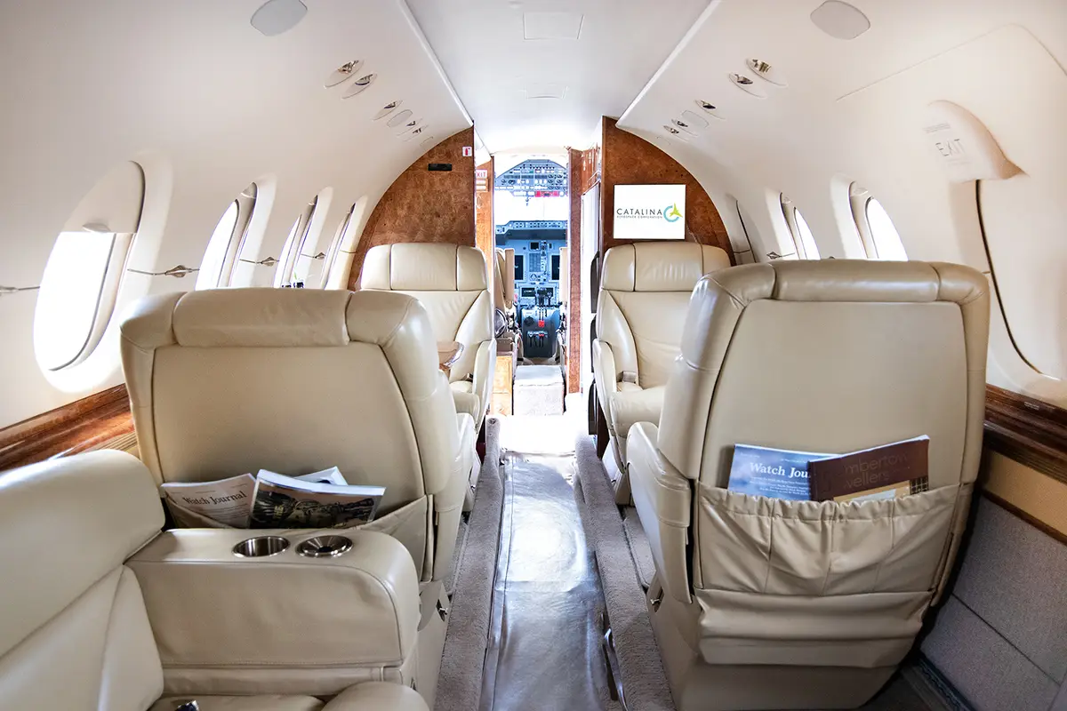 Beechcraft Hawker 900XP N986CE operated by Corporate Eagle Management Services, Inc. photo 5