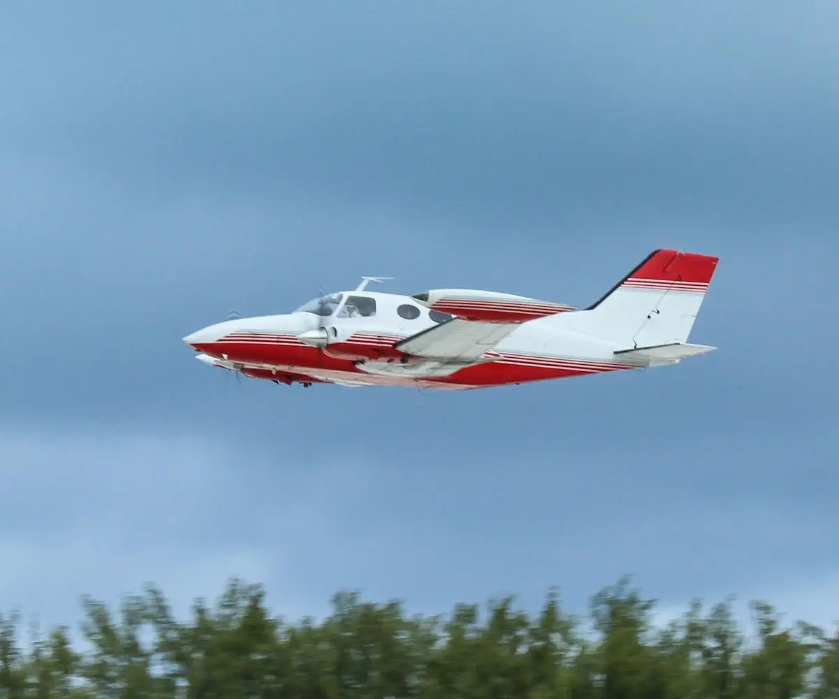 Cessna 402B N9873F operated by Miami City Flights, Inc. photo 2