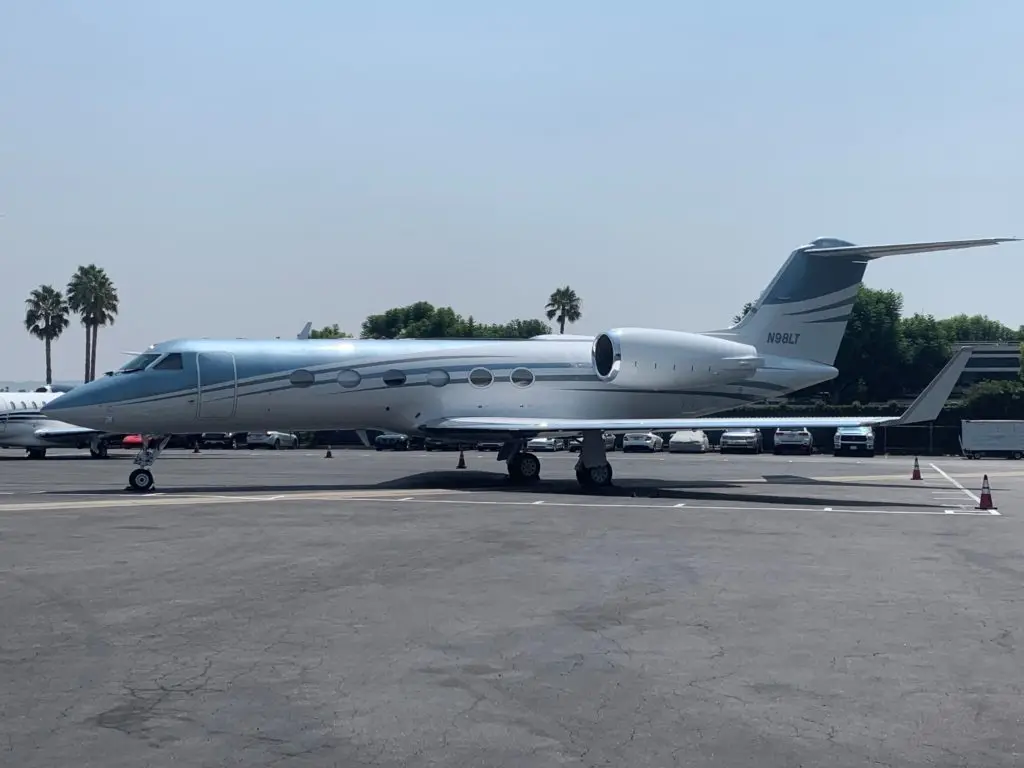 Gulfstream IV-SP N98LT operated by Paradigm Jet Management, exterior
