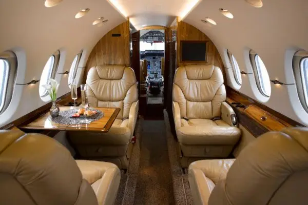 Beechcraft Hawker 800XP N991FR operated by Privaira Private Aviation photo 2