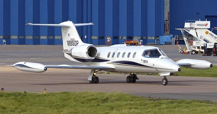 Bombardier Learjet 35A N995DP