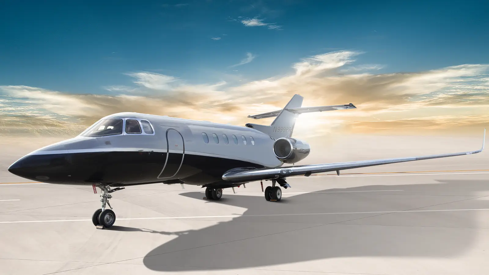 Beechcraft Hawker 900XP N999PR