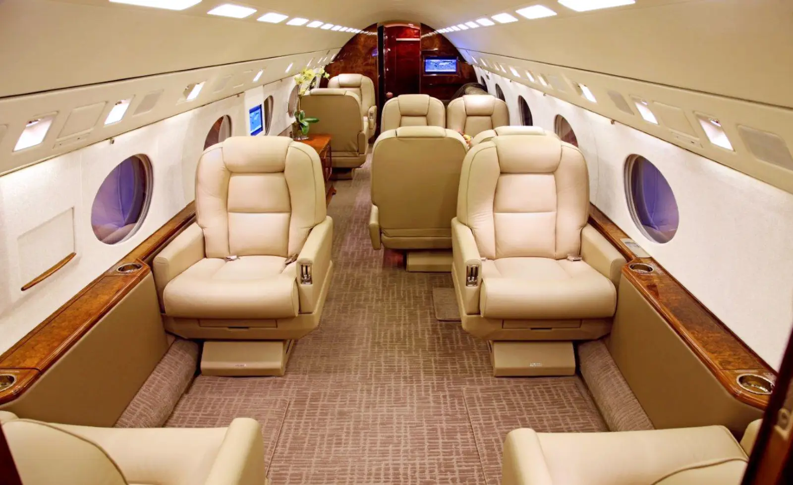 Gulfstream IV-SP N999TR operated by Aircraft Transport Service photo 2