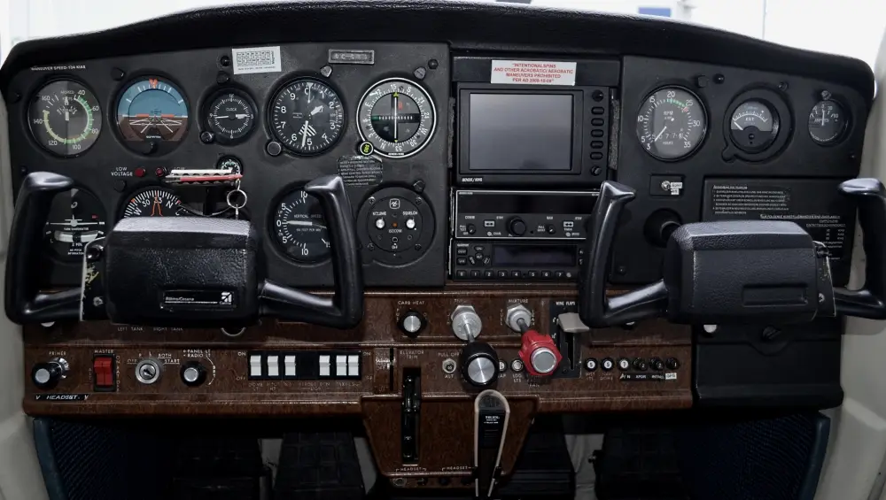 Cessna 152 OE-CRS operated by Airlink Luftverkehrs GmbH photo 2