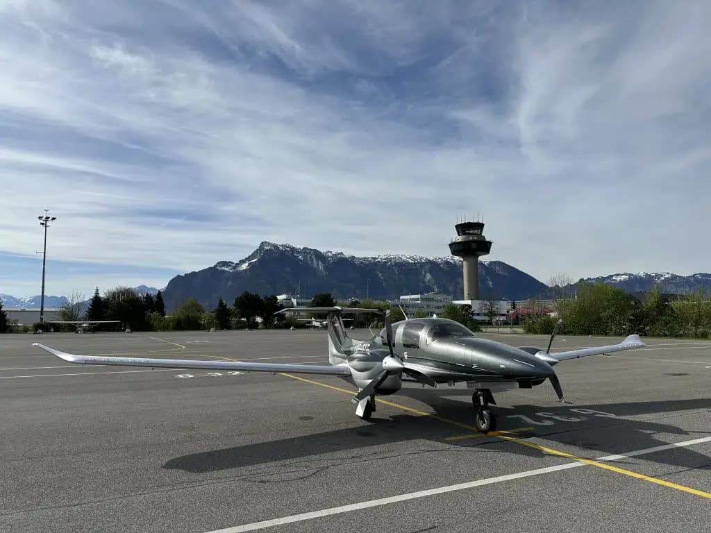 Diamond DA62 OE-FGE operated by Salzburg Jet Aviation GmbH, exterior