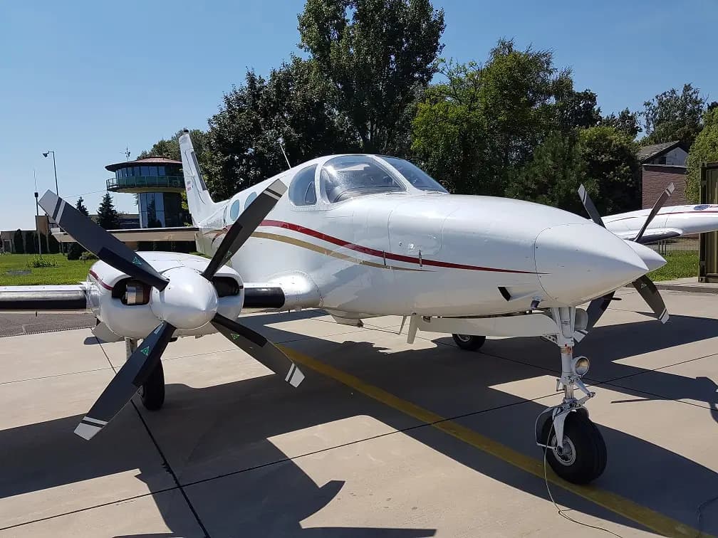 Cessna 340 OE-FMH operated by MaliAIR Luftverkehr Gmbh photo 3