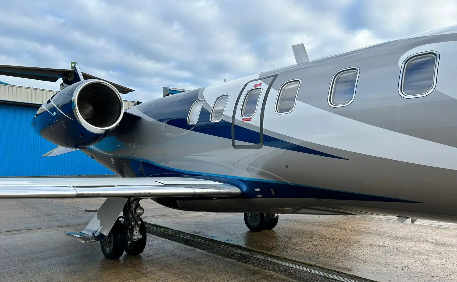 Bombardier Learjet 45 OE-GED operated by JETCOM photo 5