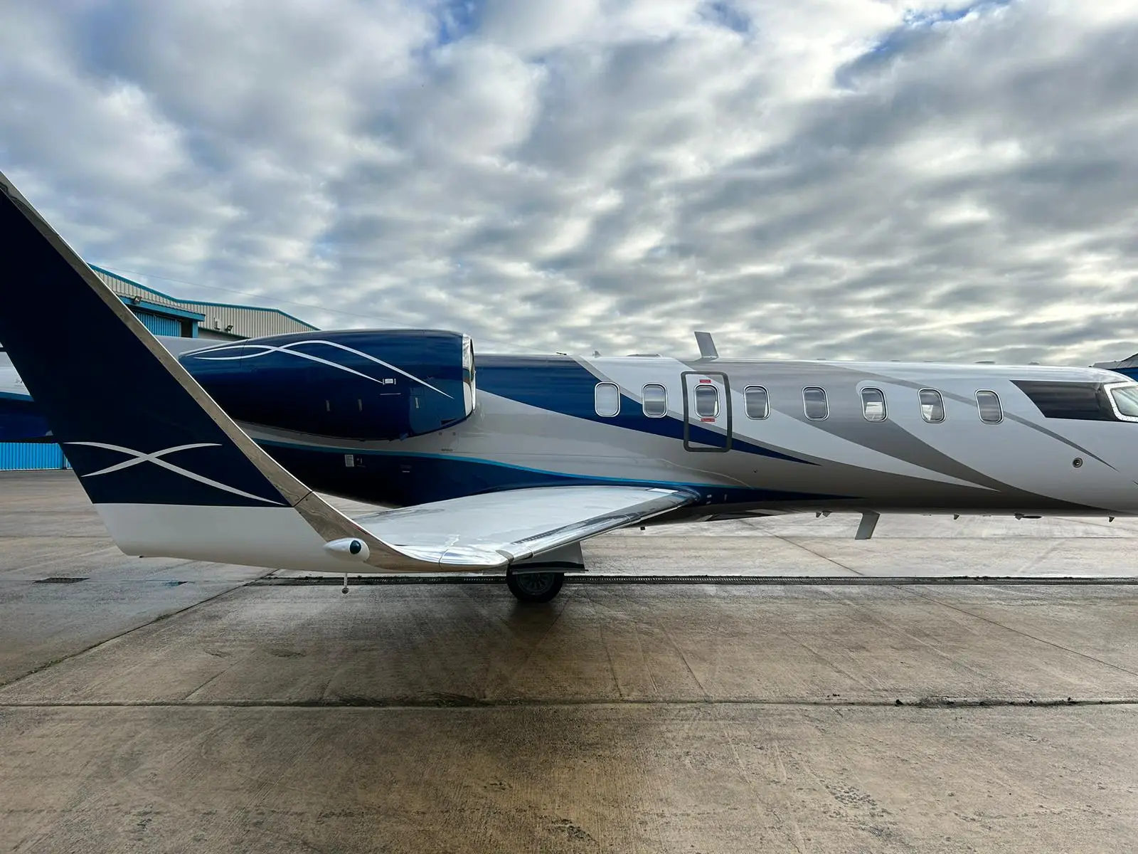 Bombardier Learjet 45 OE-GED operated by JETCOM photo 6