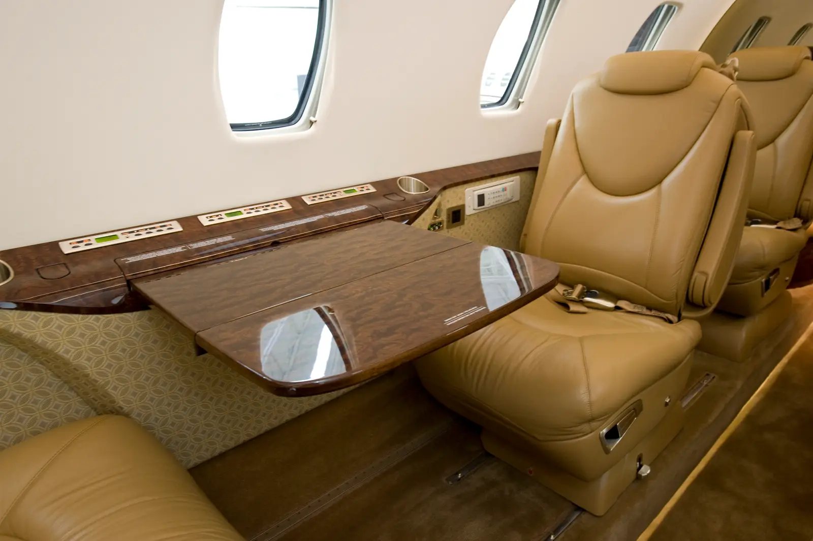 Cessna Citation XLS+ OE-GGG operated by JET FLY Airline GmbH photo 2