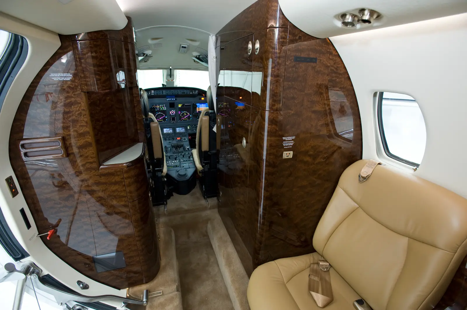 Cessna Citation XLS+ OE-GGG operated by JET FLY Airline GmbH photo 3