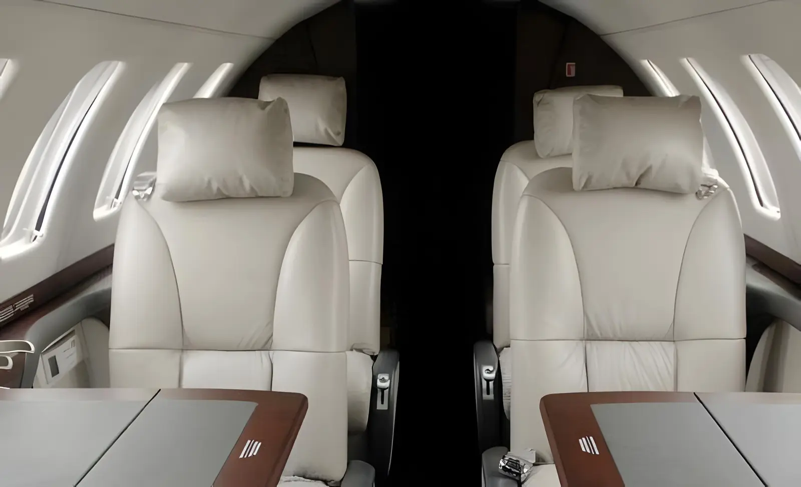 Cessna Citation CJ3 OE-GIE operated by Airlink Luftverkehrs GmbH photo 2