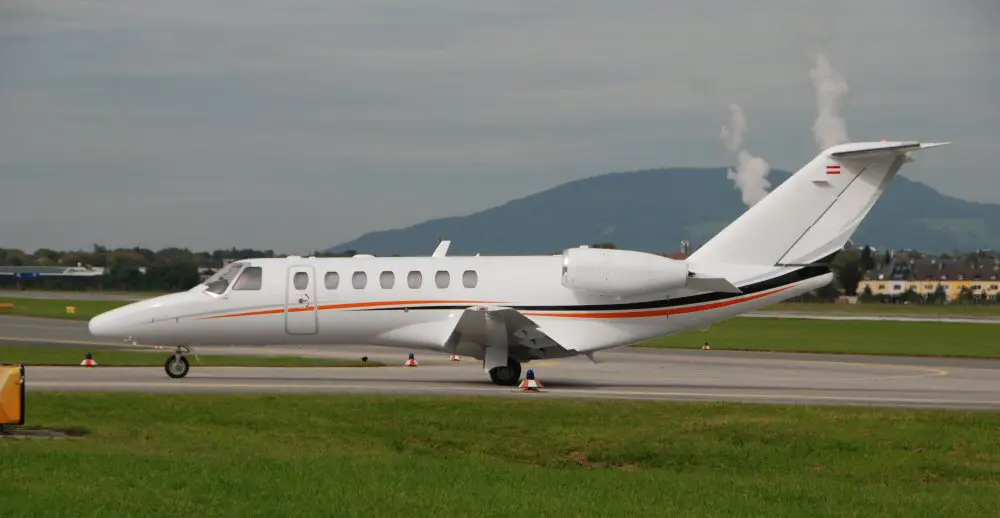 Cessna Citation CJ3 OE-GIE operated by Airlink Luftverkehrs GmbH photo 3